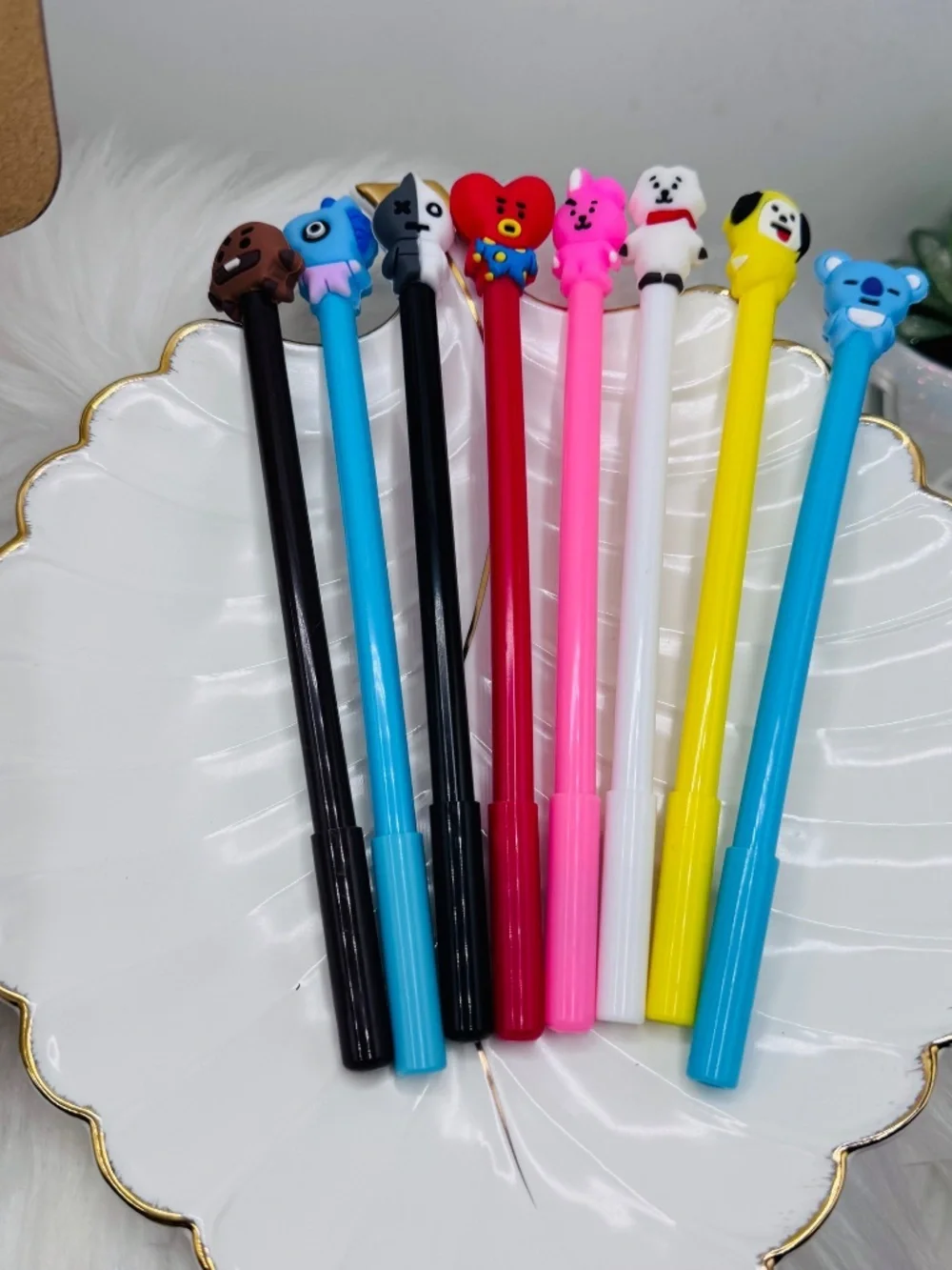 BT21 Stationery – Undated Monthly Planner, Sticker Sheet & 8 Character Pen Set